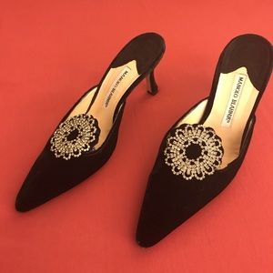 Manolo Blahnik Black Hangisimu Mules, Crystal bead